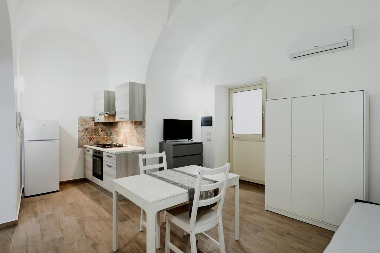 Trinita' 57 Apartments By Wonderful Italy Catania Bagian luar foto