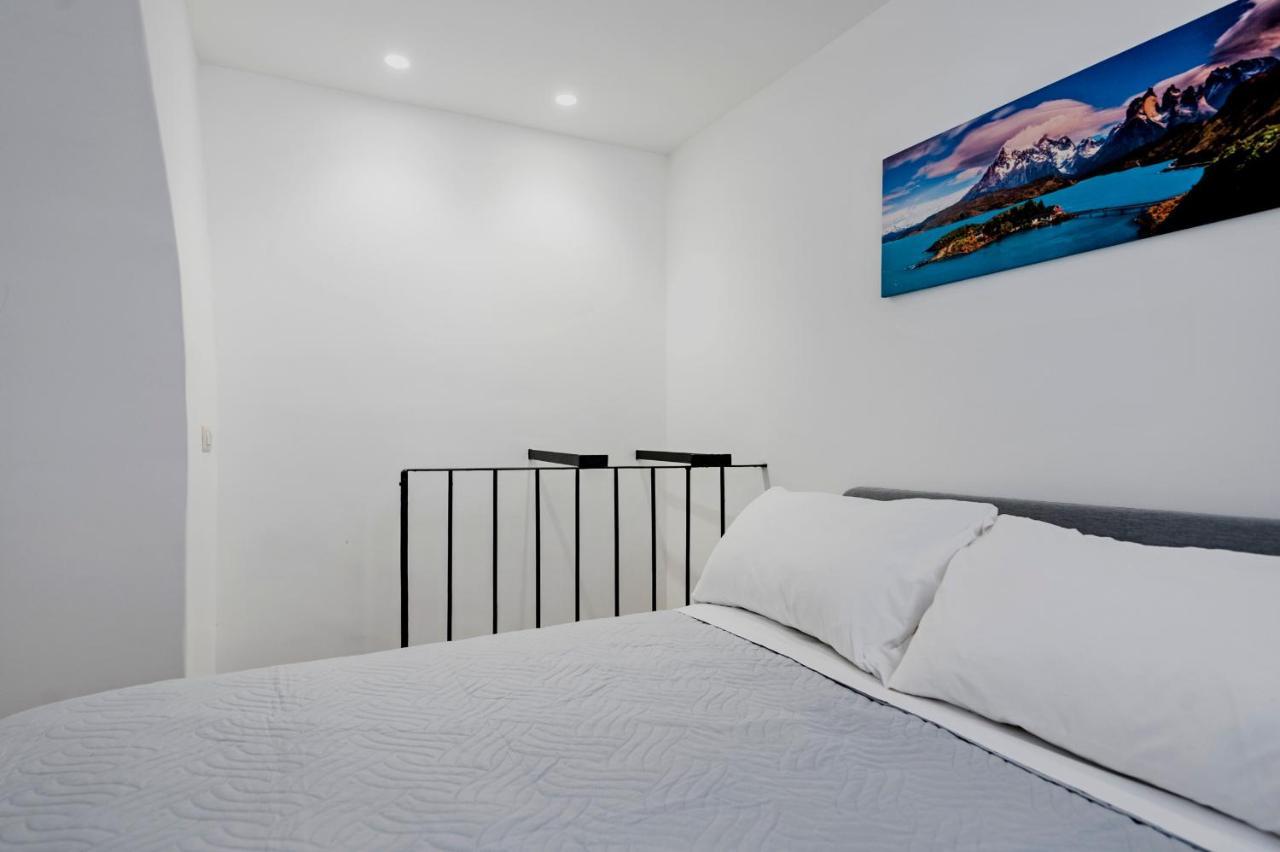 Trinita' 57 Apartments By Wonderful Italy Catania Bagian luar foto